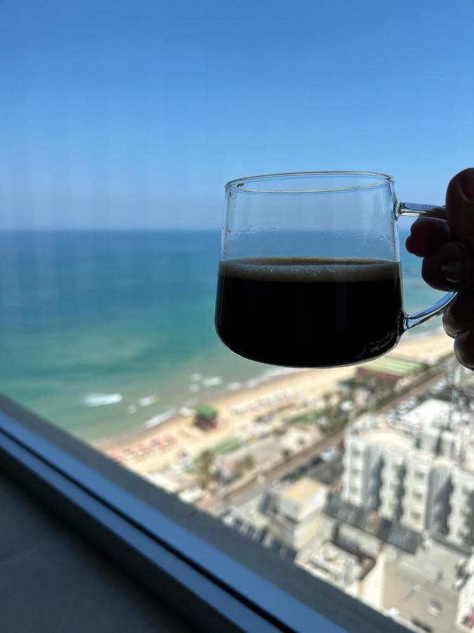 Beachfront Apartment Bat Yam Exterior foto
